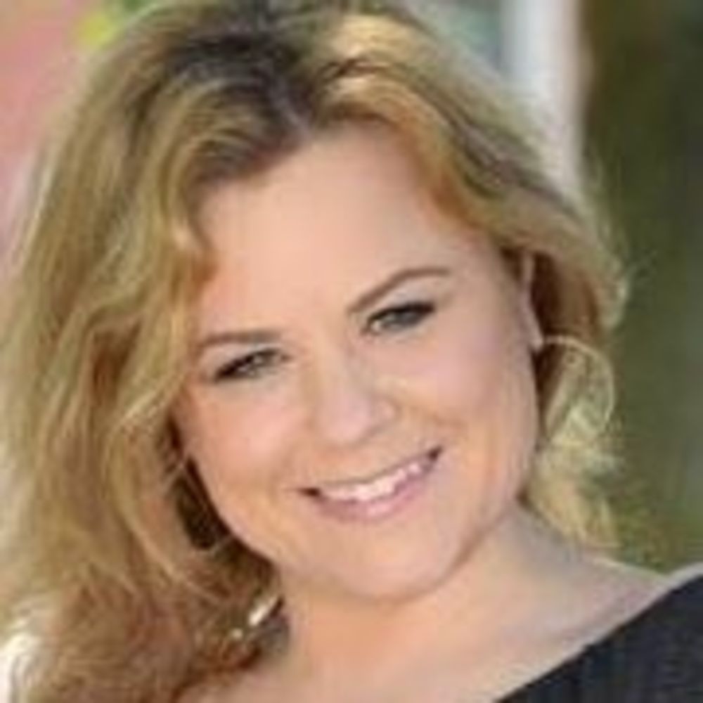 Meet your Posher, Leslie